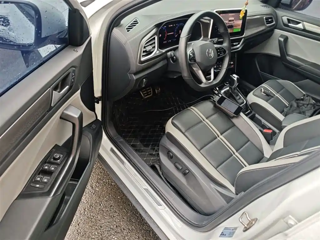 Volkswagen T-ROC 2023 300TSI DSG 2WD Dawn Edition фото 16