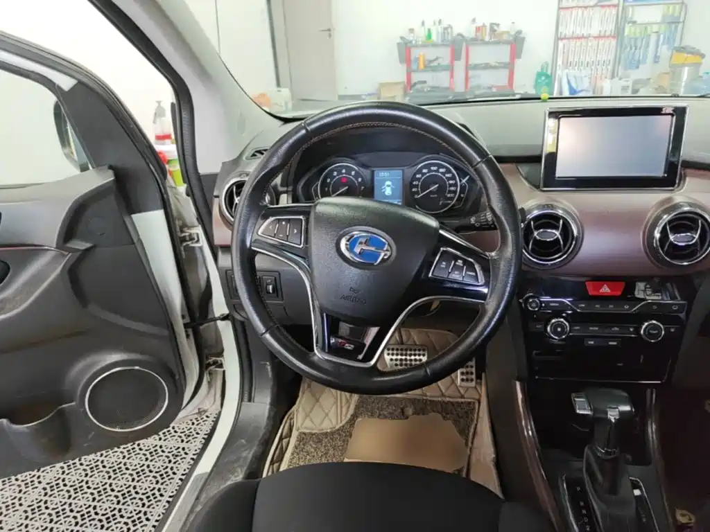 BAIC Changhe Q25 2016 2016 1.5L Automatic Le Hui Edition