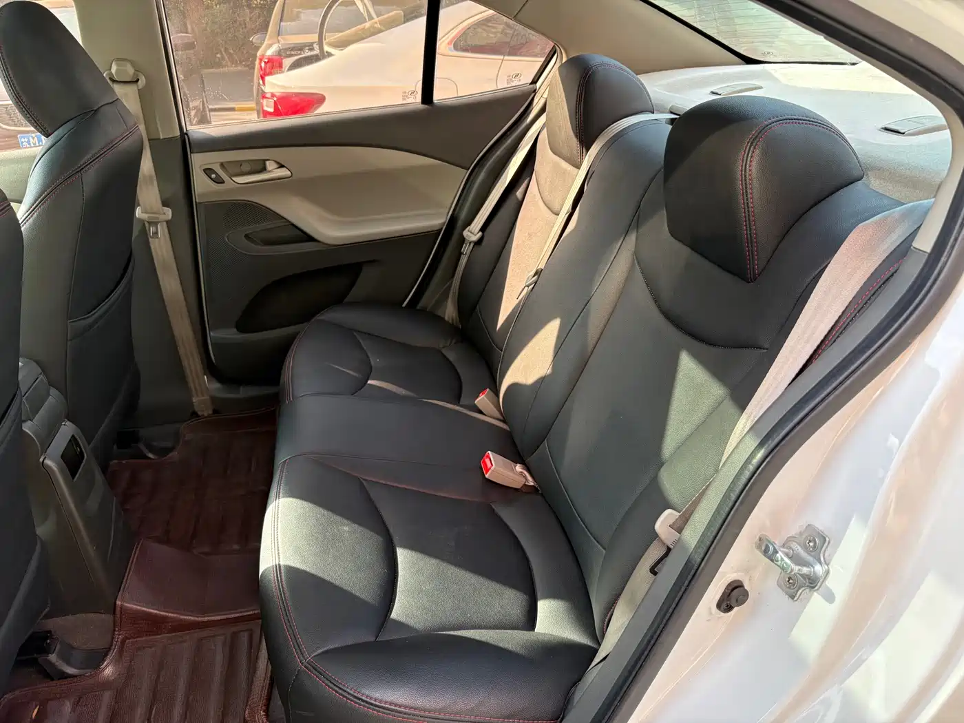 Chevrolet Sail 2015 Sail 3 1.5L Manual Ideal Sunroof Edition фото 9