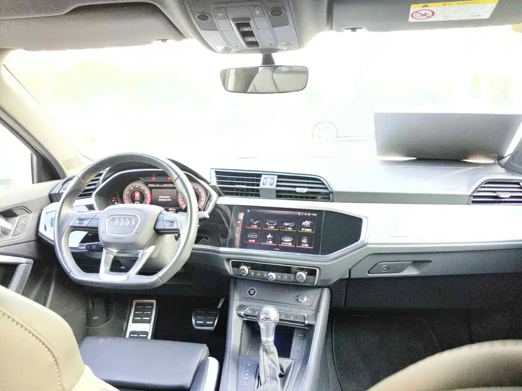 Audi Q3, миниатюра 12