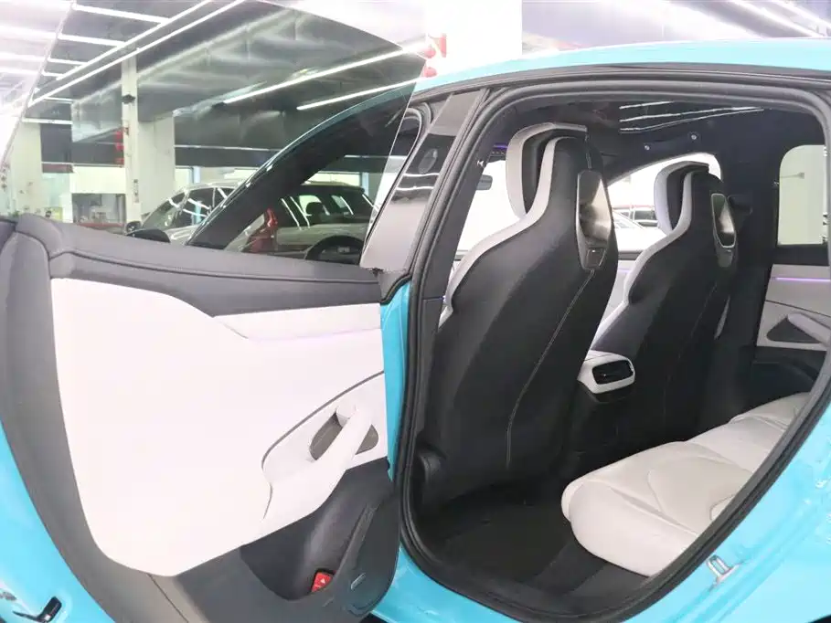 XIAOMI CAR XIAOMI SU7