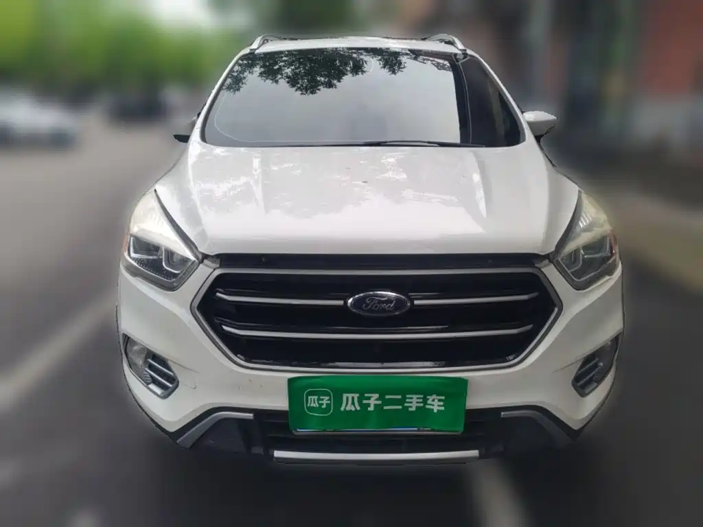 Фото 3 - Ford Kuga