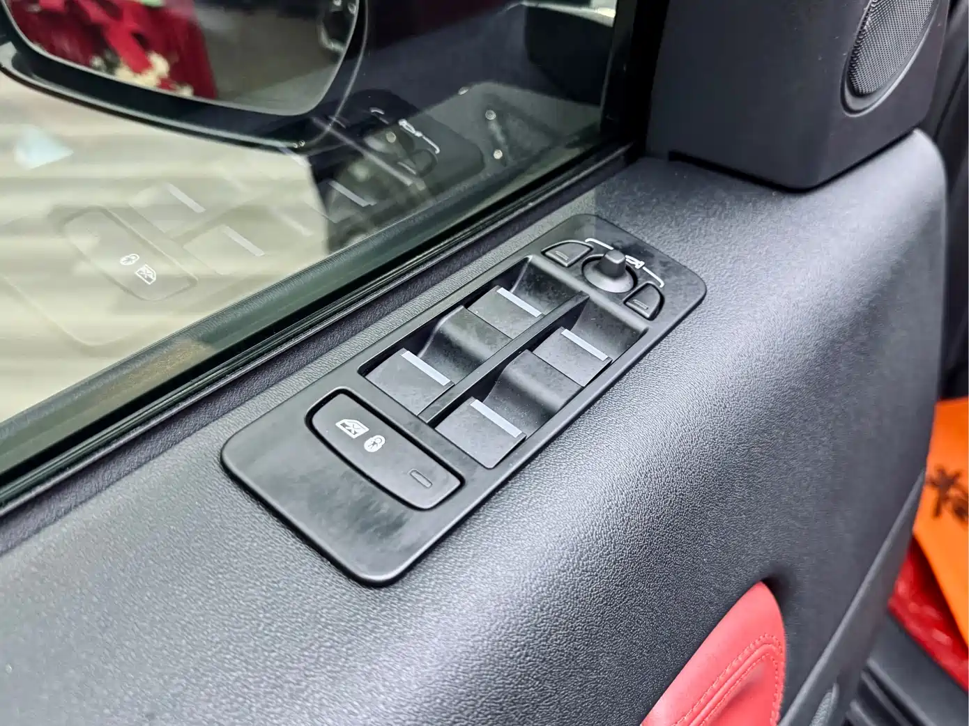 Land Rover Discovery Sport 2021 249PS R-Dynamic S Performance Edition фото 11