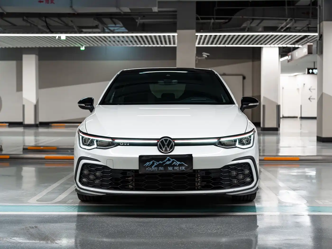 Volkswagen Golf GTI 2023 380TSI DSG GTI фото 2