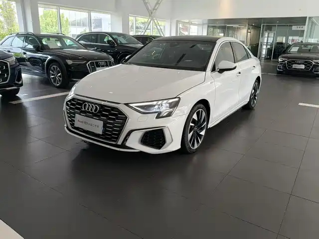Audi A3 2023 A3L Limousine 35 TFSI Fashion Sport — фото 1