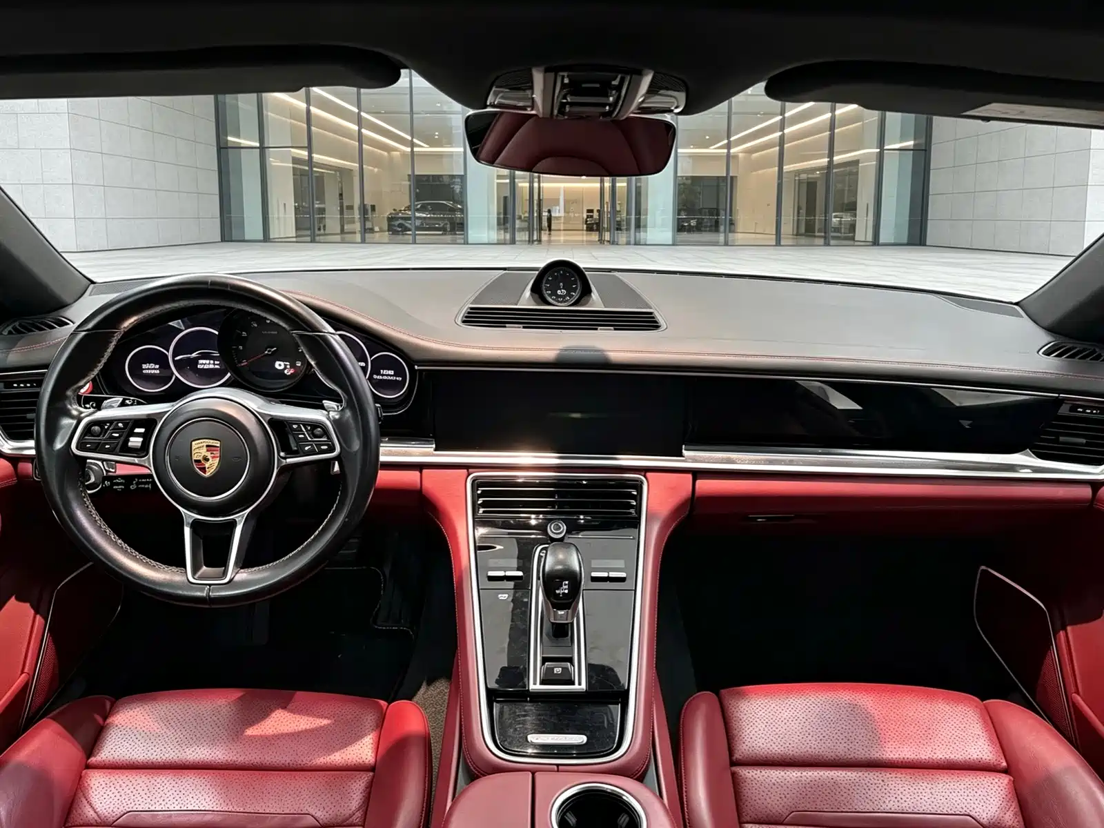 Фото 5 - Porsche Panamera
