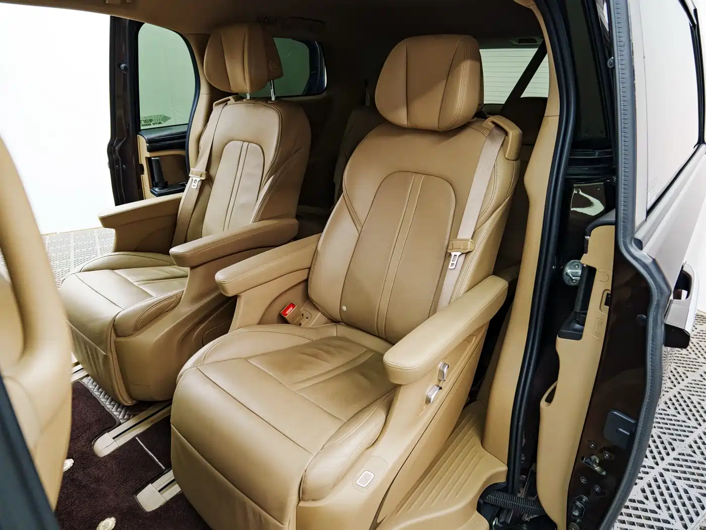Buick GL8 2021 ES Landlord 653T Luxury фото 18