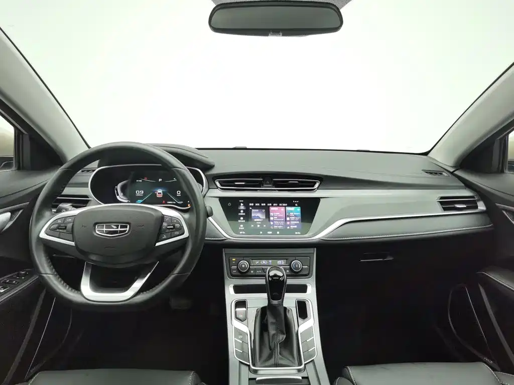 Фото 5 - Geely Emgrand