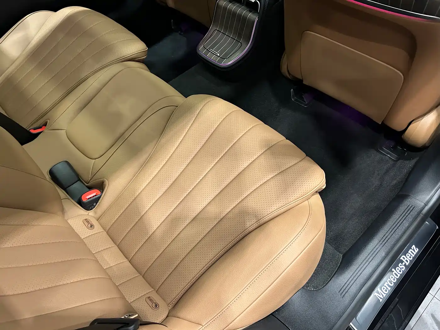 Mercedes-Benz E-Class 2024 Model E 300 L Luxury фото 14