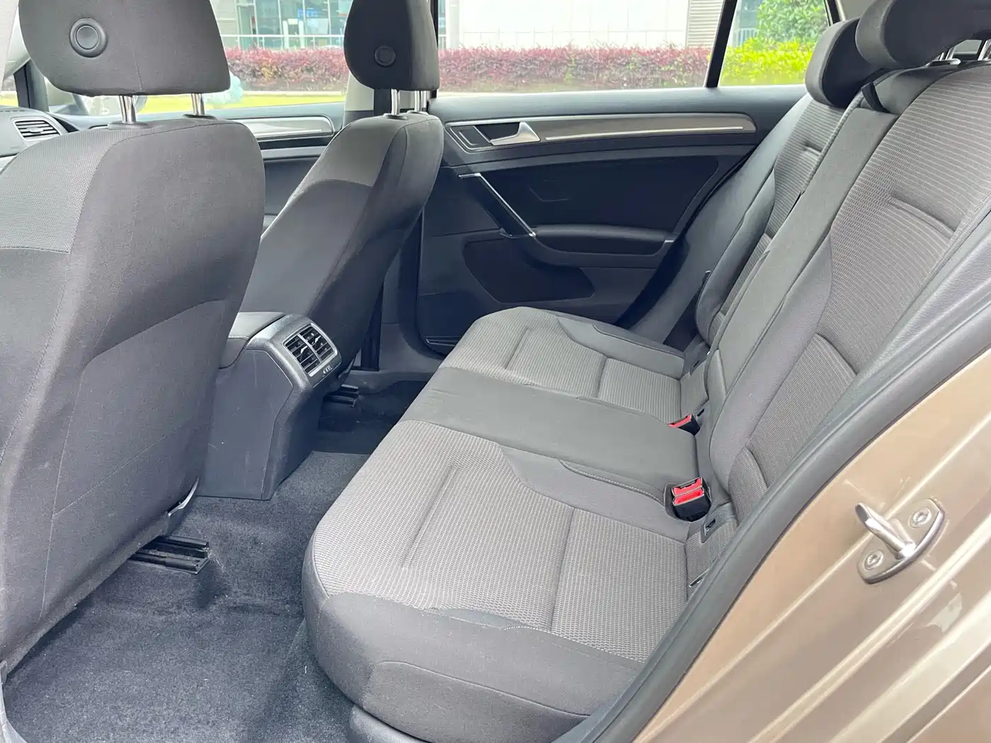 Volkswagen Golf 2016 230TSI Manual Comfort фото 10
