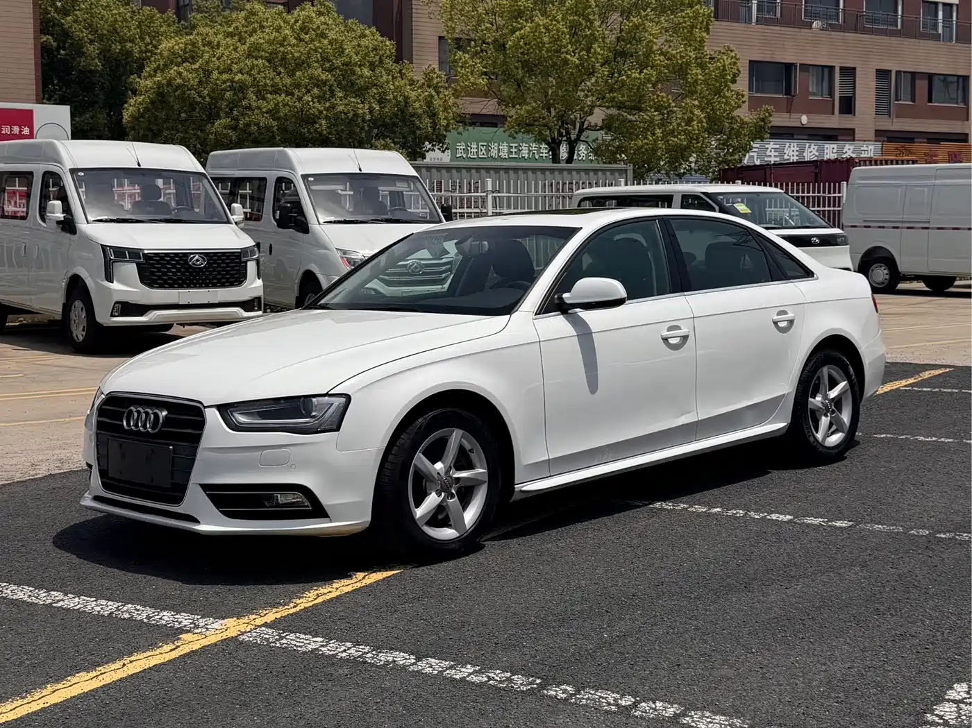 Audi A4L 2013 35 TFSI Automatic Standard
