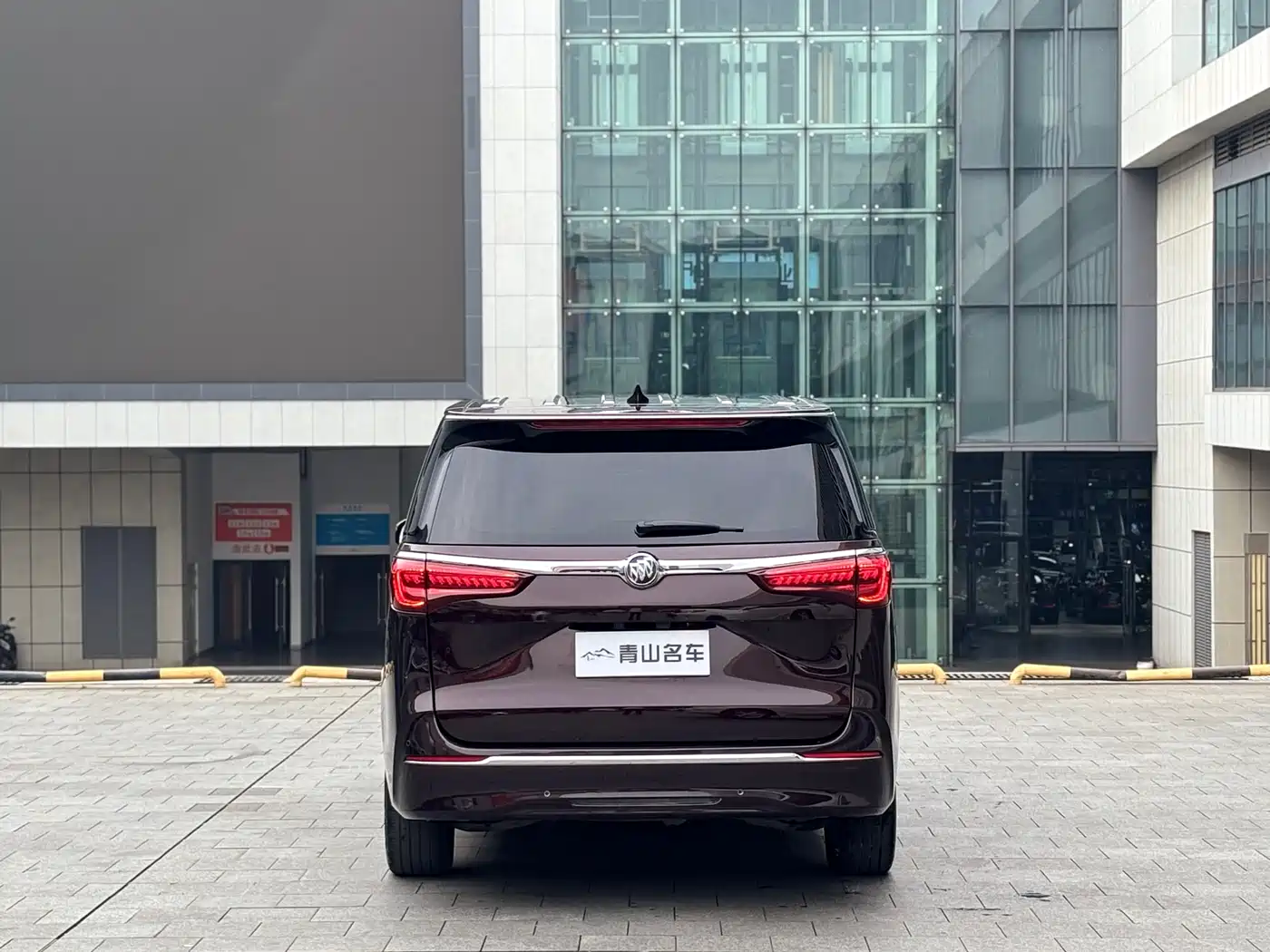 Buick GL8 2020 Avenir Six-Seat Elegance Edition фото 18