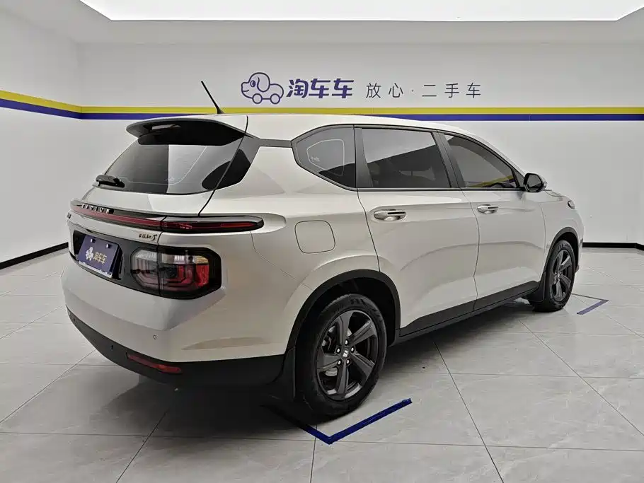 Baojun RM-5 2020 2019 1.5T CVT 24-hour Online Elite 7-seater