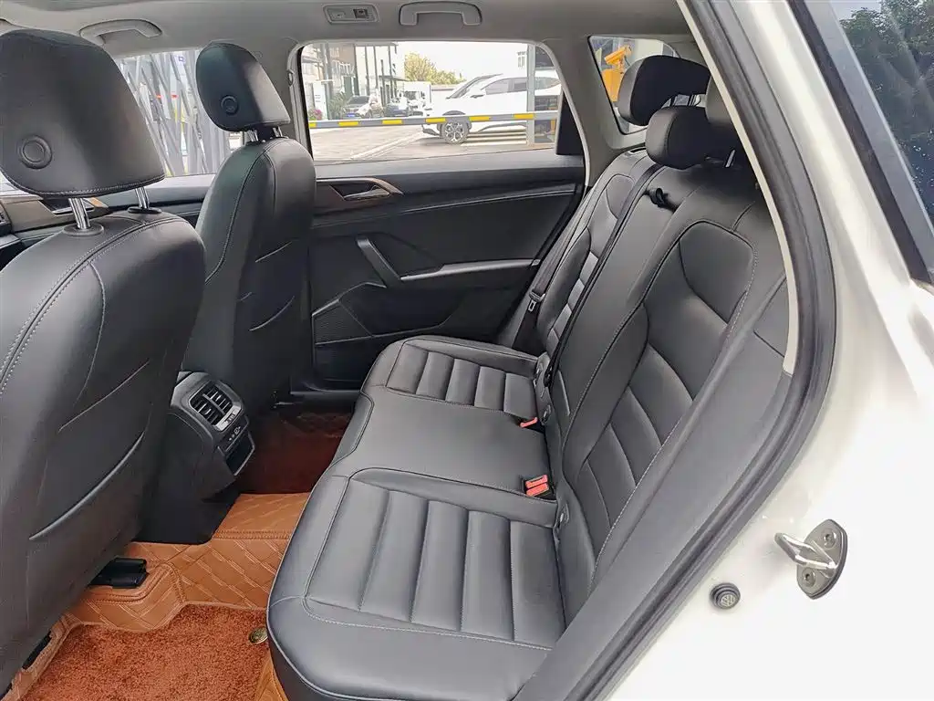 Volkswagen Tharu 2021 280TSI 2WD Luxury Plus фото 8