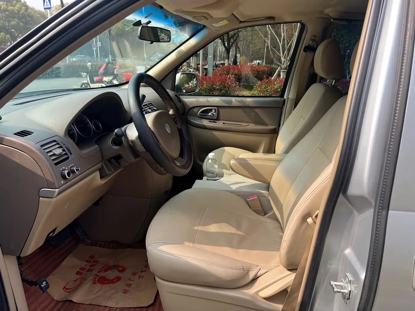Buick GL8 2014 2.4L Classic Edition фото 9