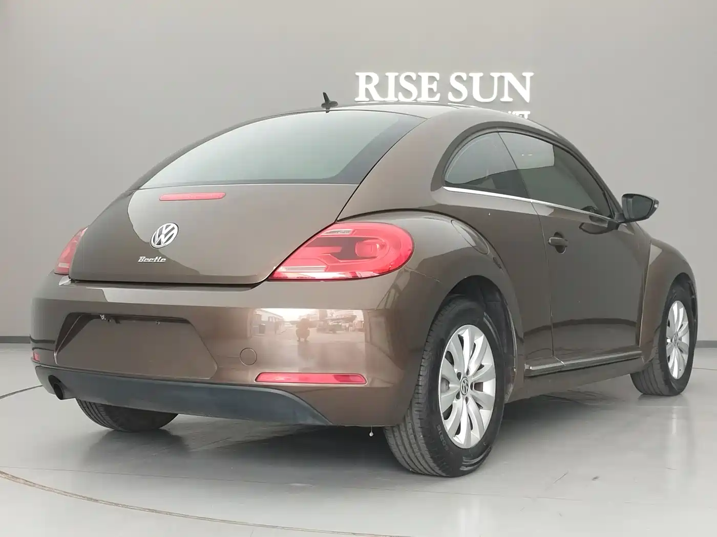 Volkswagen Beetle 2015 180TSI фото 7