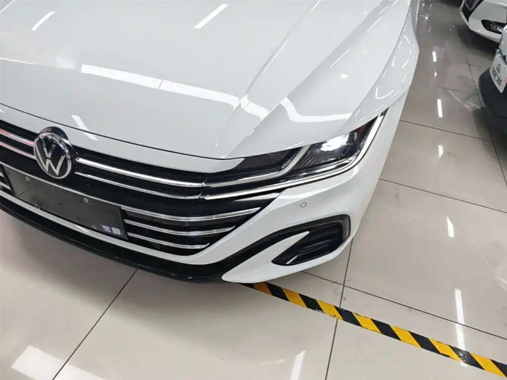 Volkswagen FAW-Volkswagen CC 2021 330TSI Dazzle Edition фото 24