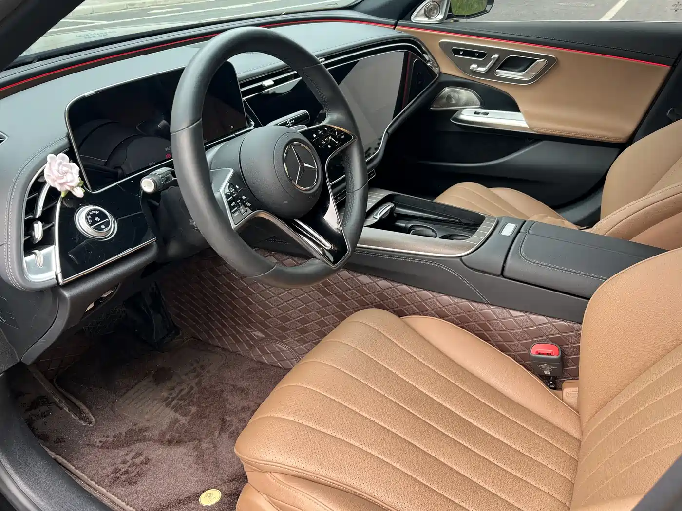 Mercedes-Benz E-Class 2024 Model E 300 L Luxury фото 7