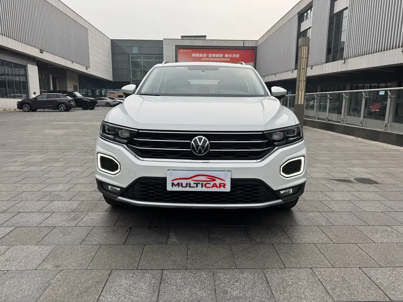 Volkswagen T-ROC 2022 280TSI DSG 2WD Elite PLUS фото 2
