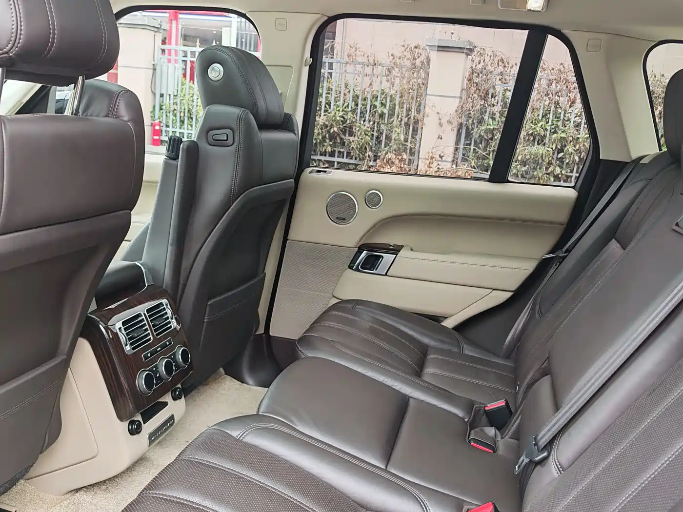 Land Rover Range Rover 2015 3.0 SC V6 Vogue фото 10