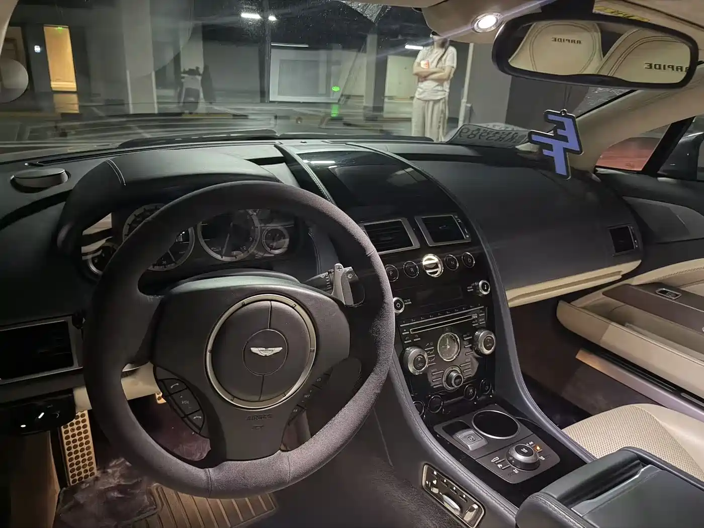 Aston Martin Rapide 2012 2010 6.0L