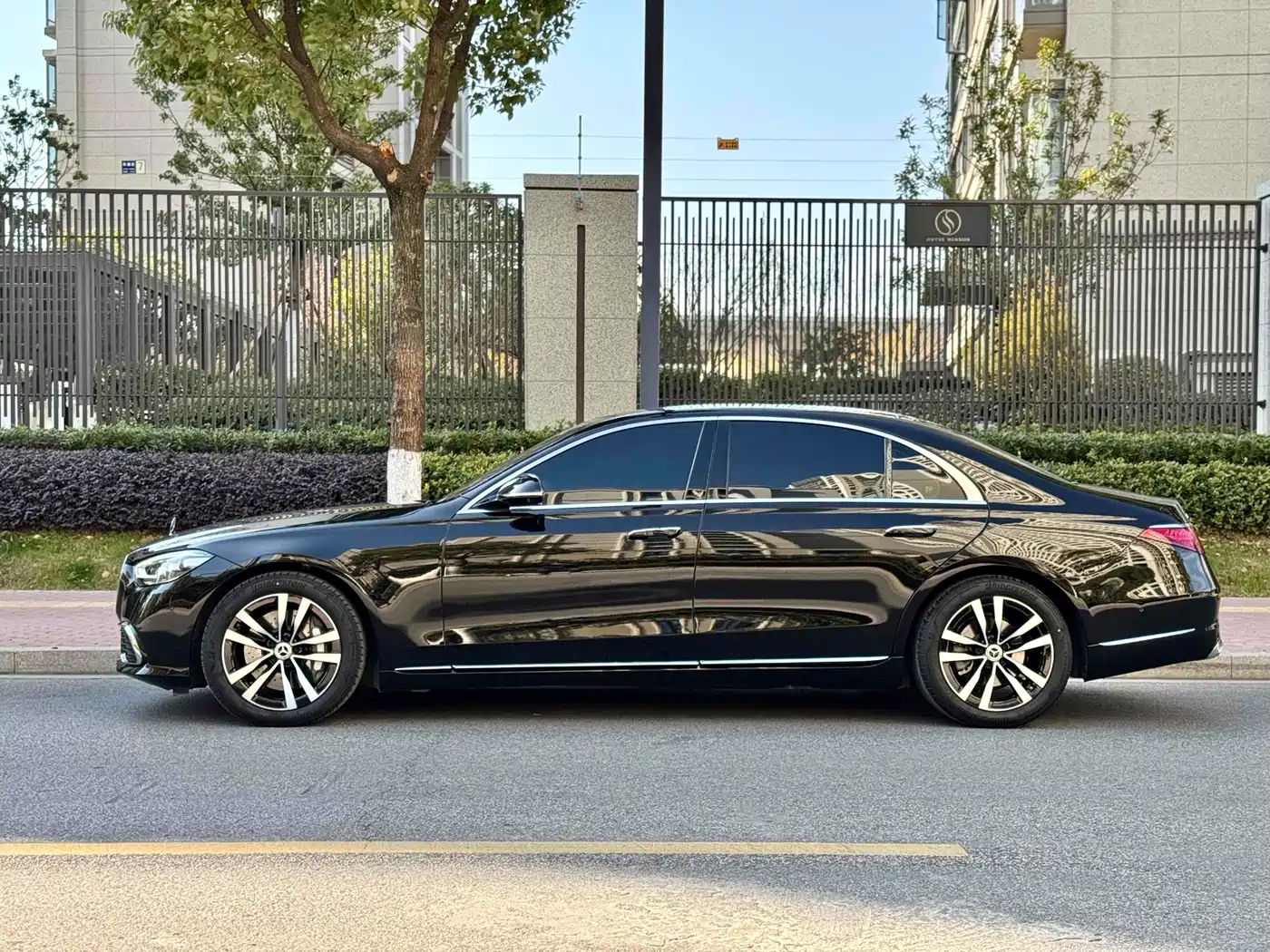 Mercedes-Benz S-Class 2024 Facelift S 400 L Luxury Edition фото 11