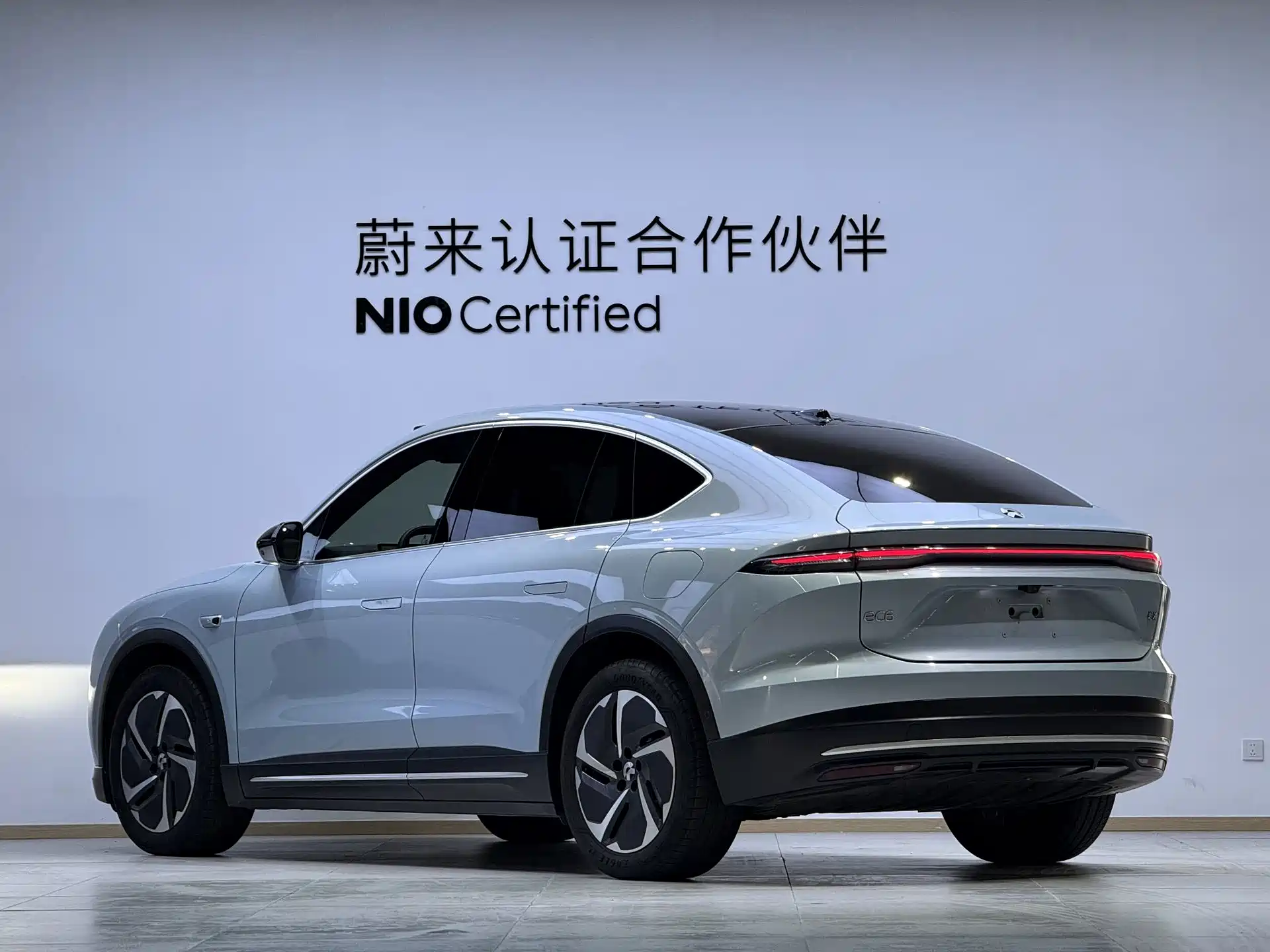 Фото 8 - NIO EC6