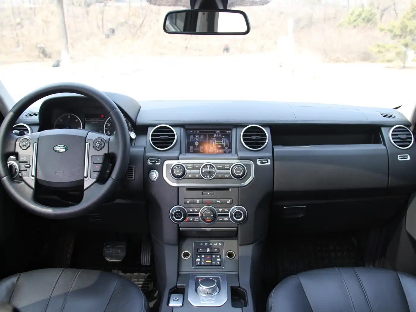Land Rover Discovery 2013 3.0 SDV6 HSE Diesel фото 25