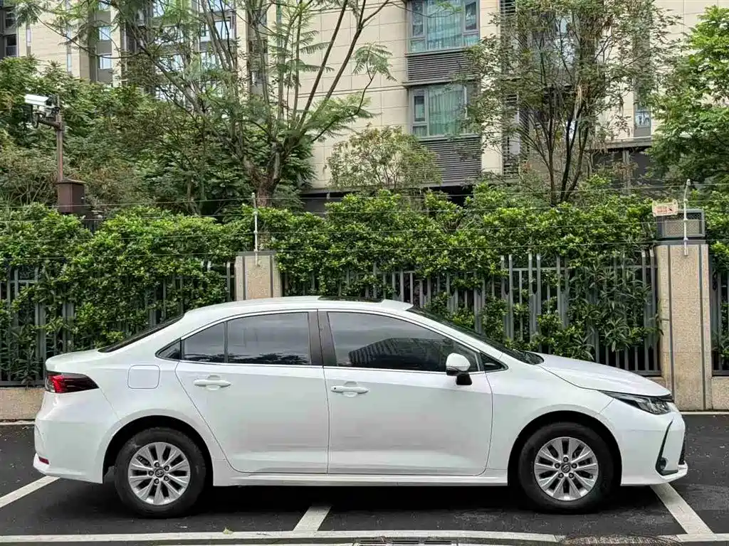 Toyota Corolla 2021 1.2T S-CVT Elite Edition фото 4