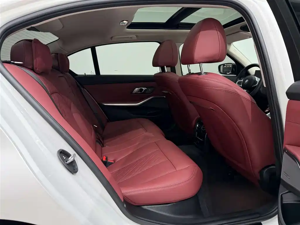 BMW 3 Series 2024 325Li M Sport Shadowline Package фото 20