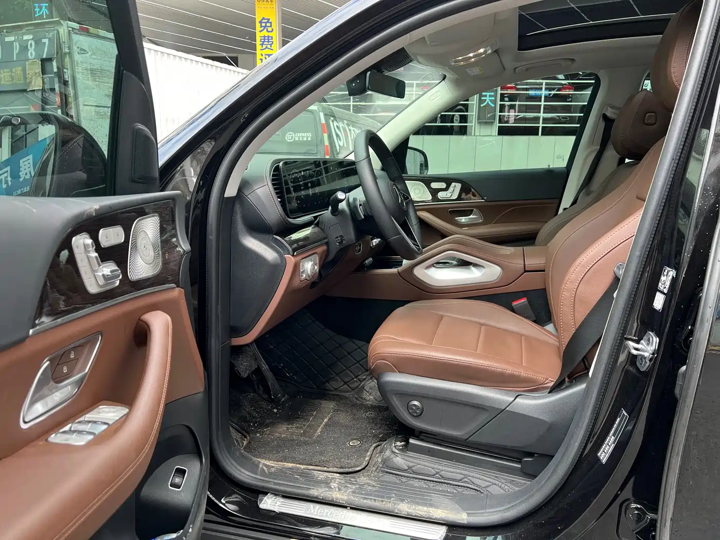 Mercedes-Benz GLE 2025 GLE 350 4MATIC Fashion фото 12