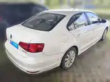 صورة 2 - Volkswagen Sagitar