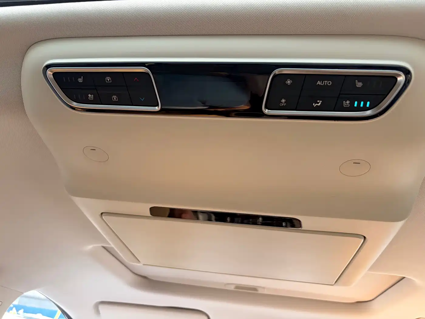 GAC Trumpchi Trumpchi E8 NEV 2024 Model 150km MAX+ фото 14