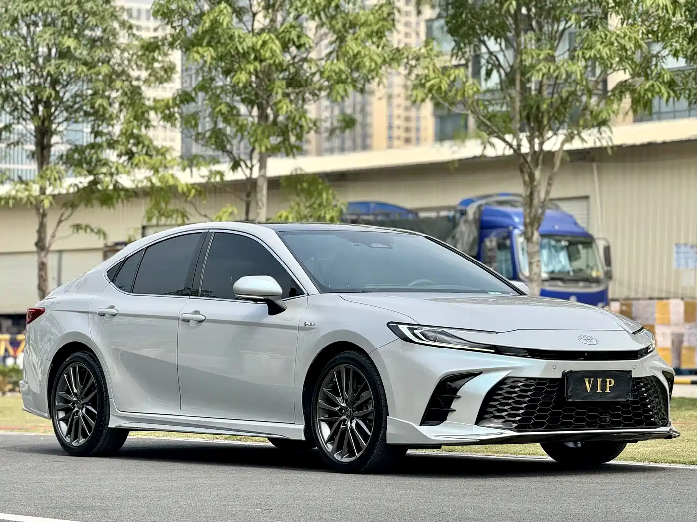 Toyota Camry 2024 Model Dual Hybrid 2.0HXS Sport Plus Edition фото 3