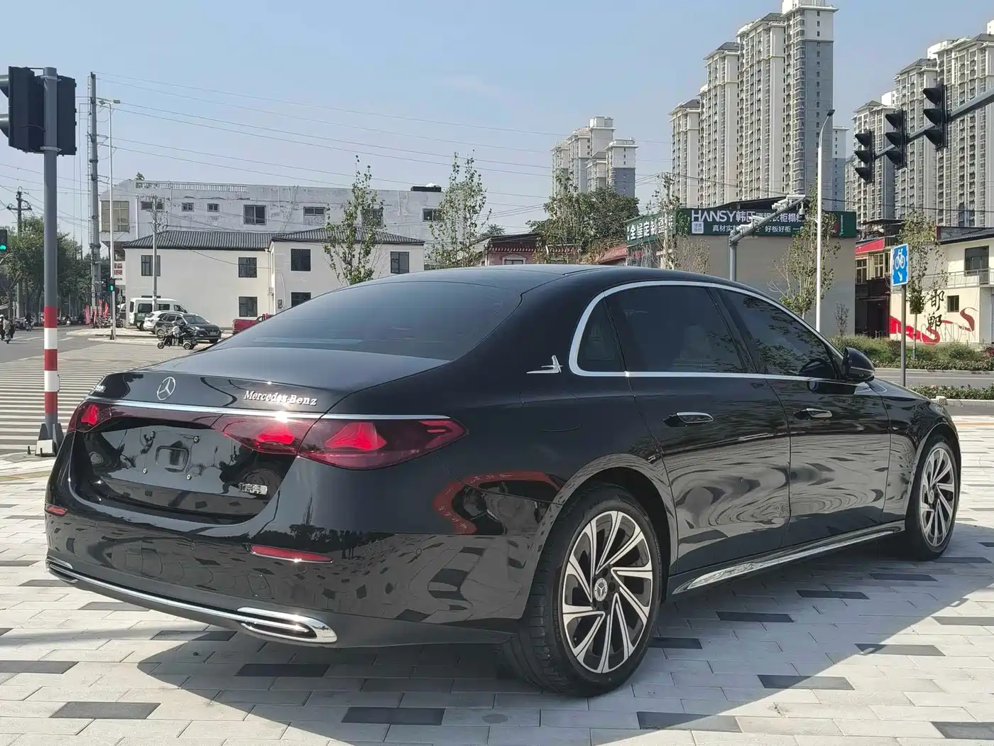 Mercedes-Benz E-Class 2024 Model E 300 L Luxury фото 9