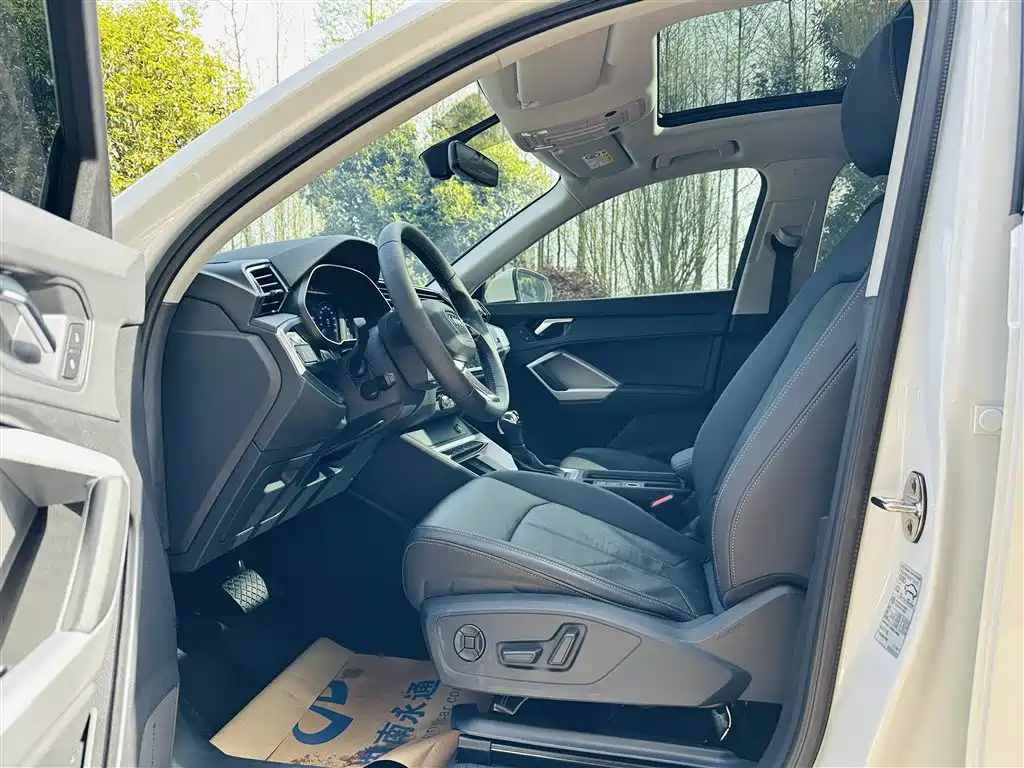 Audi Q3 2021 35 TFSI Progressive Elegance фото 15