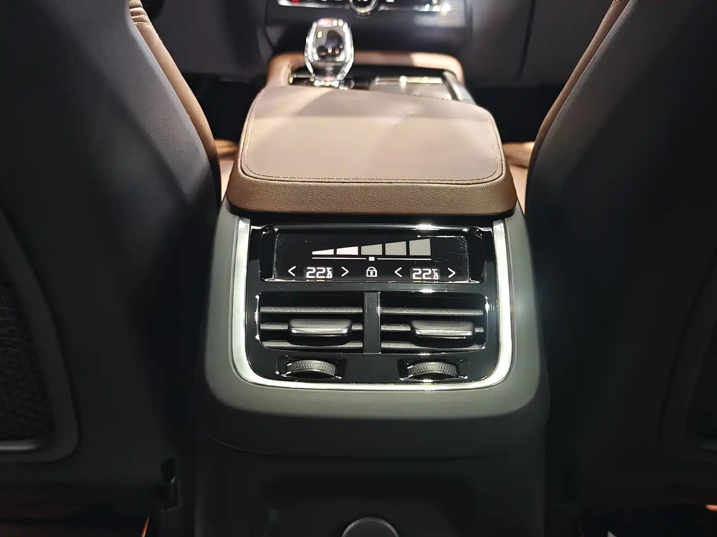 VOLVO XC90 PLUG IN HYBRID