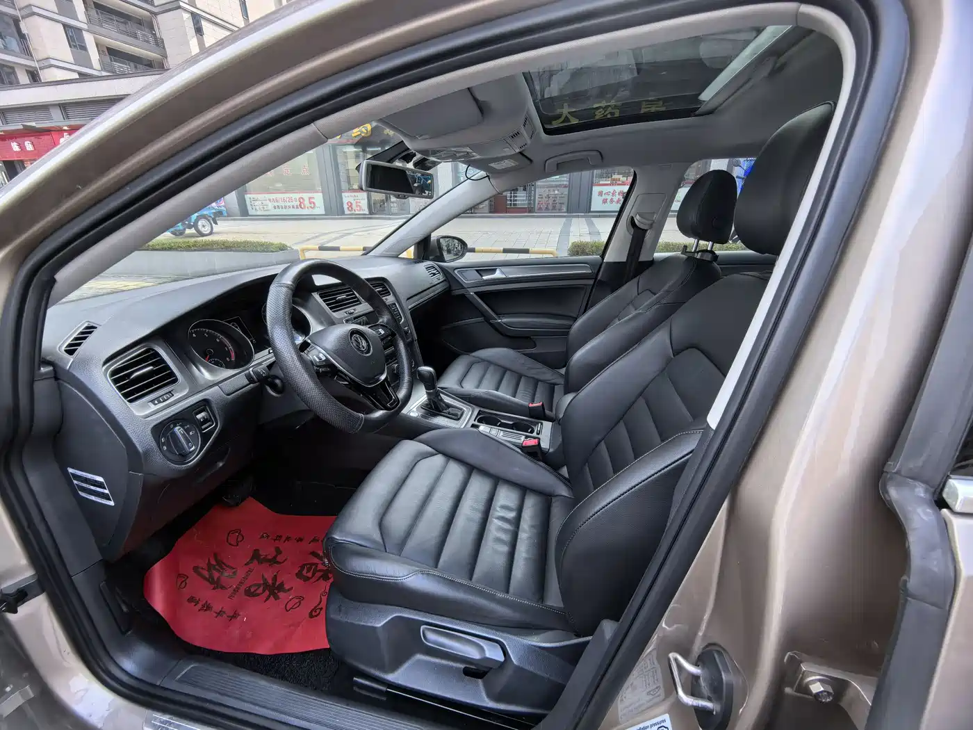 Volkswagen Golf 2015 1.4TSI Automatic Luxury фото 7