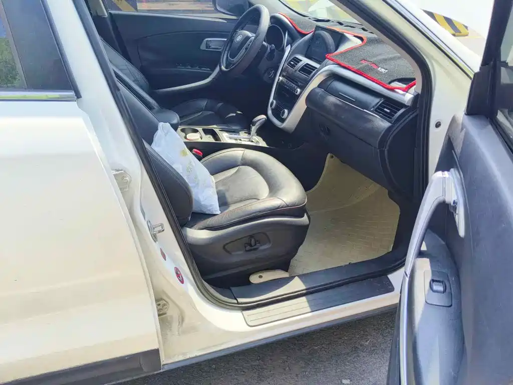 Besturn X80 2014 2013 2.0L Automatic Luxury Type
