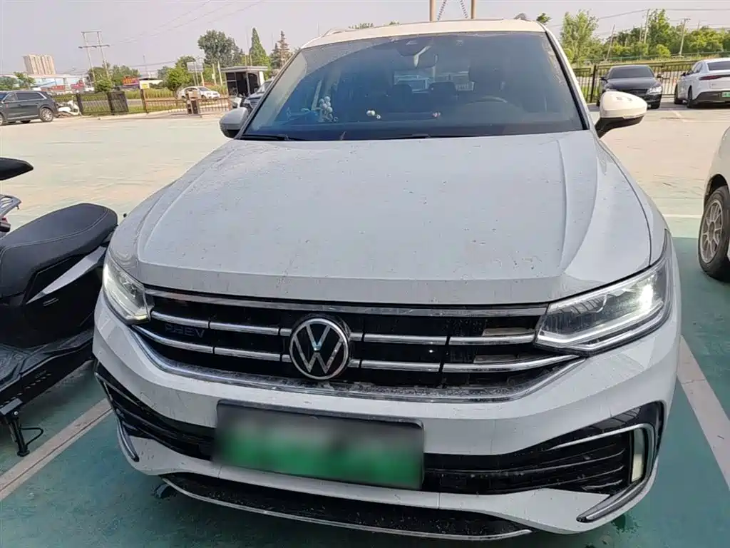 Volkswagen Tiguan L PHEV 2023 430PHEV Plug-in Hybrid Premium фото 3