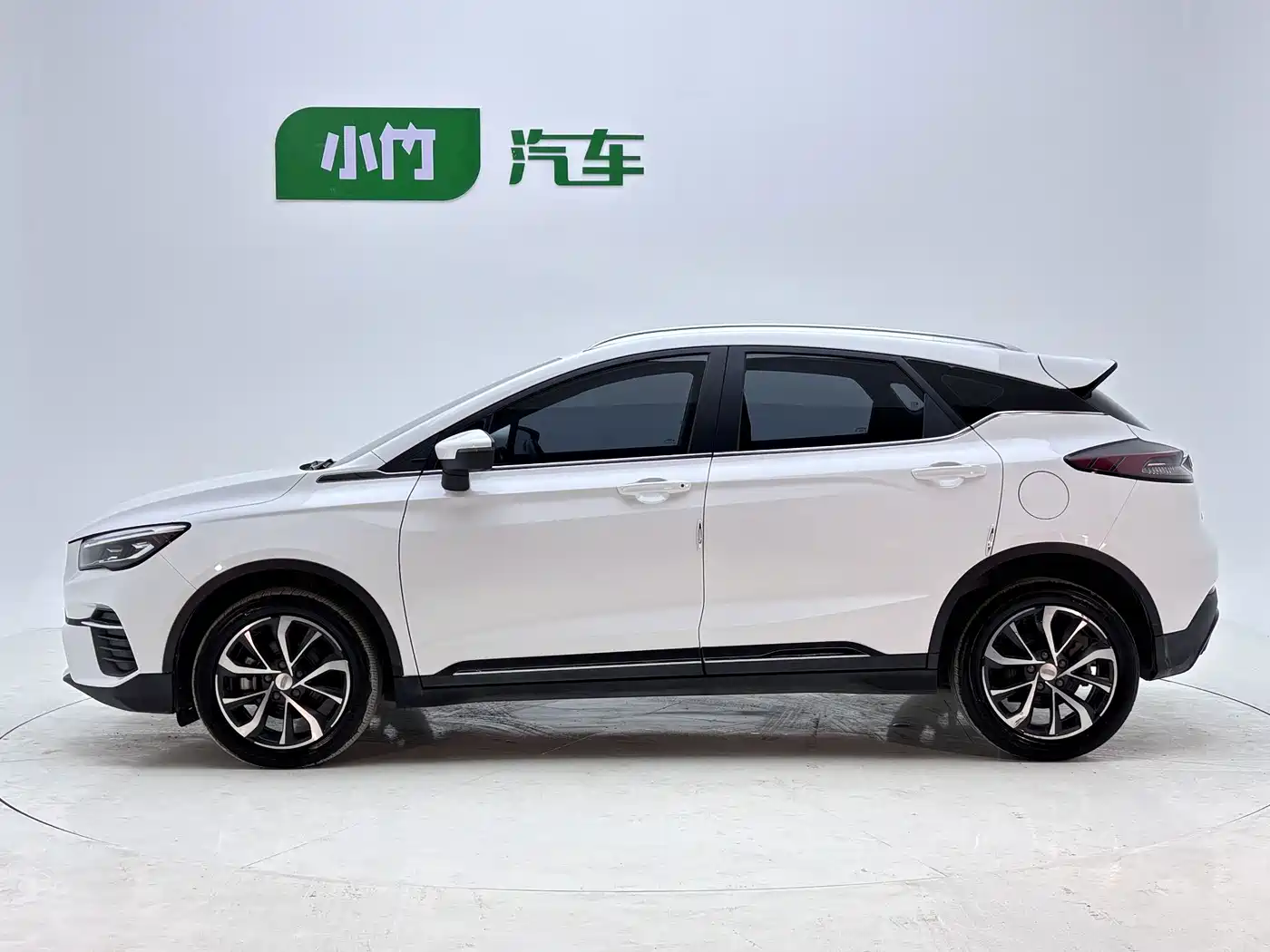 Geely Emgrand S 2022 2022 1.4T CVT Crossover Player