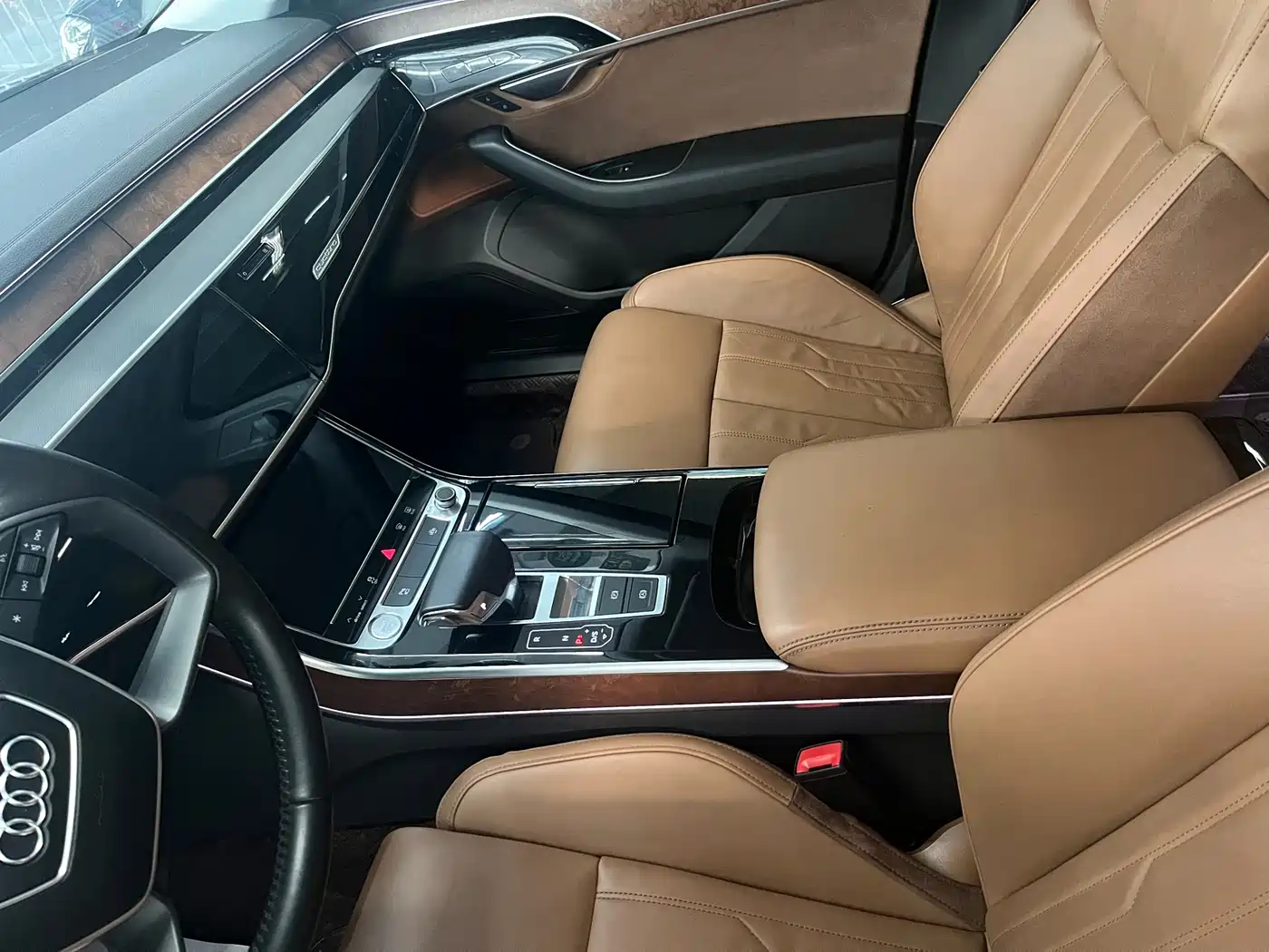 Audi A8 2018 A8L 55 TFSI quattro Launch Premium фото 3