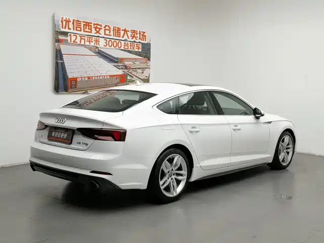Audi A5 (Import) 2017 Sportback 45 TFSI Fashion — фото 2