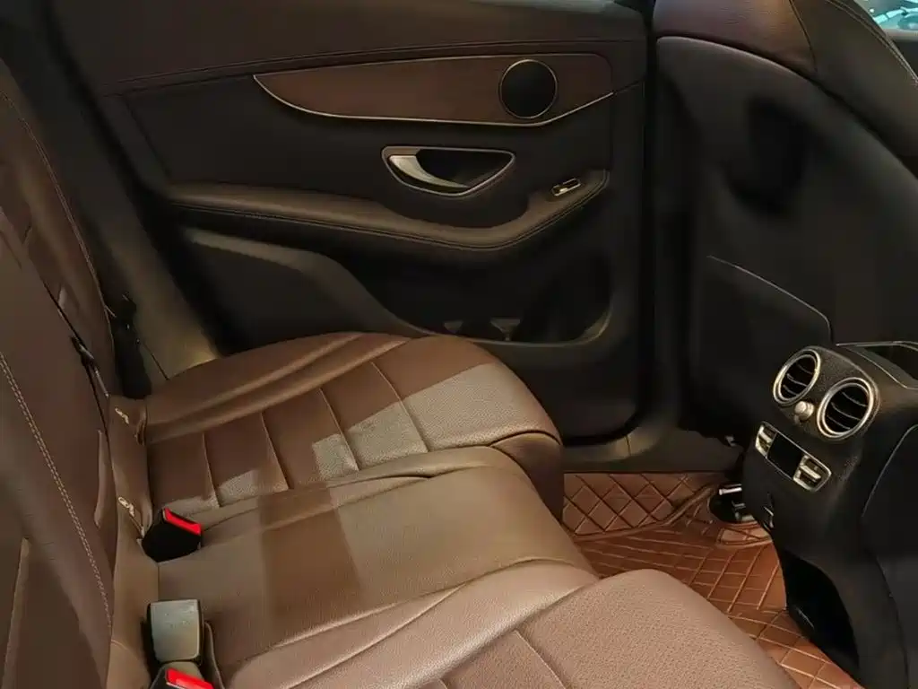 Mercedes-Benz GLC 2022 Model GLC 300 L 4MATIC Dynamic Edition фото 7