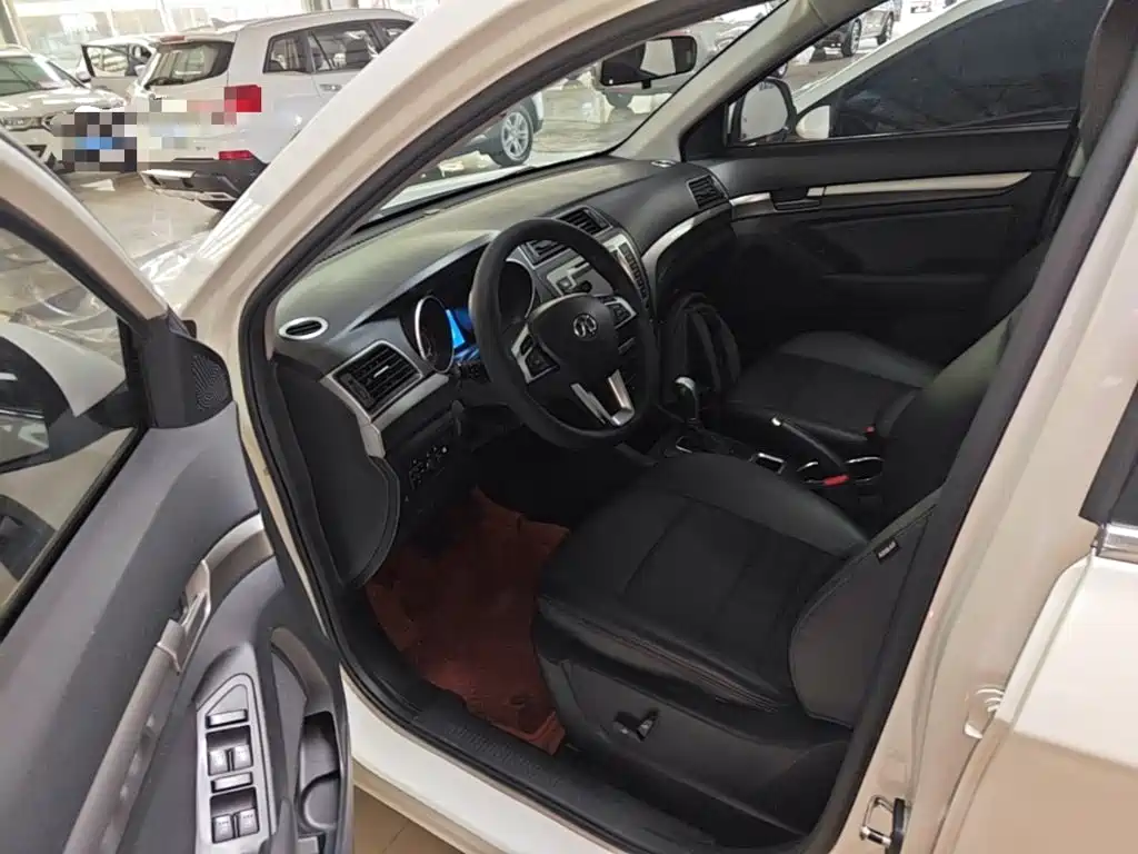 BAIC Senova X65 2015 2015 2.0T Automatic Elite