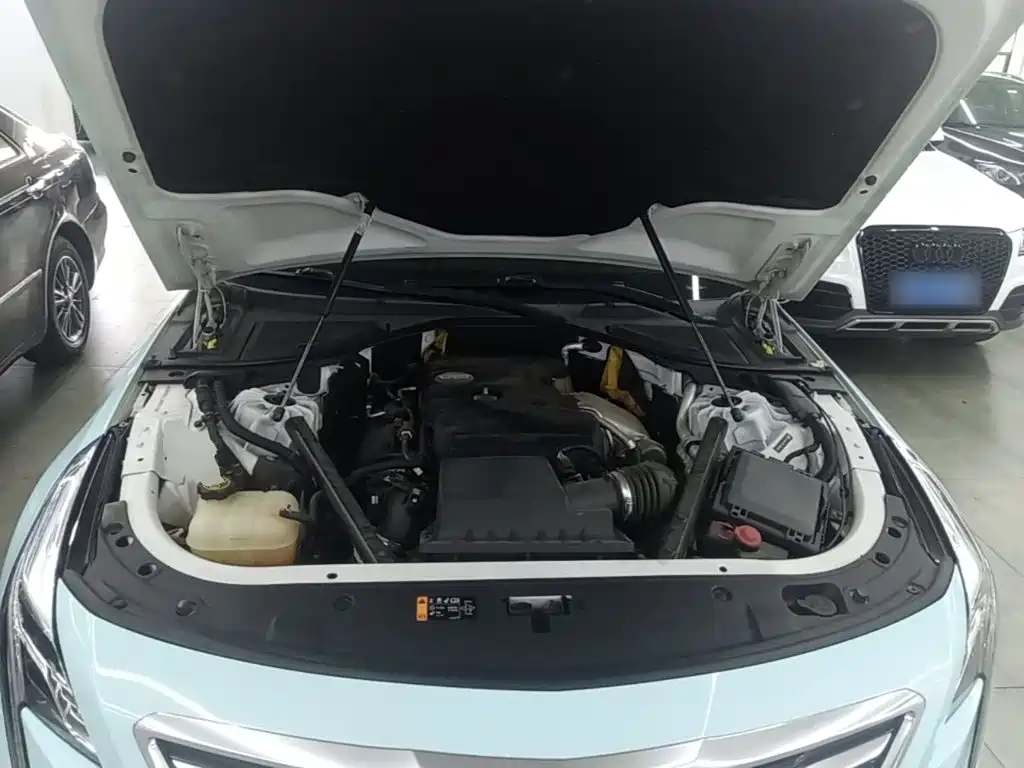Фото 20 - Cadillac CT6