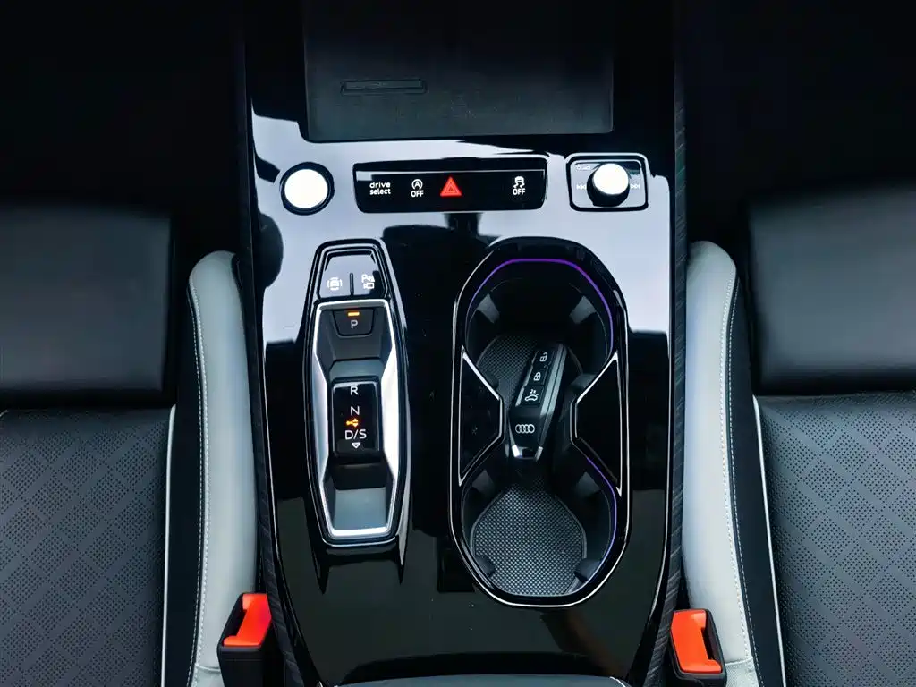 Audi A5L 2026 2.0T Sport Edition фото 16