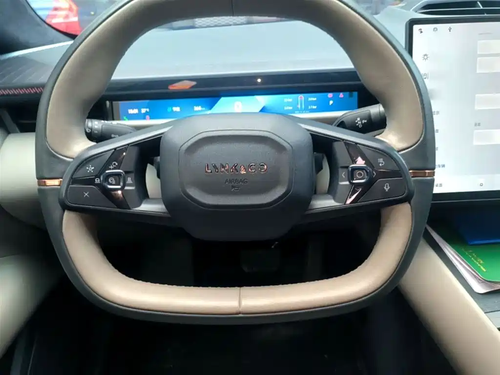 Lynk & Co Z10 2025 95kWh 766km RWD Max фото 3