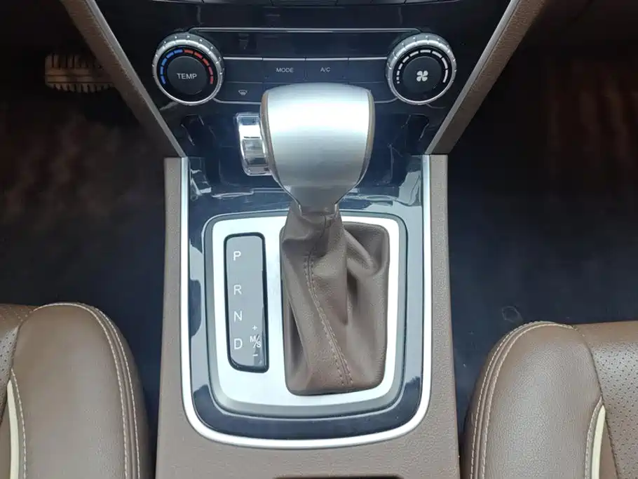 Leopaard CS10 2019 2017 Model 2.0T Automatic Urban Edition