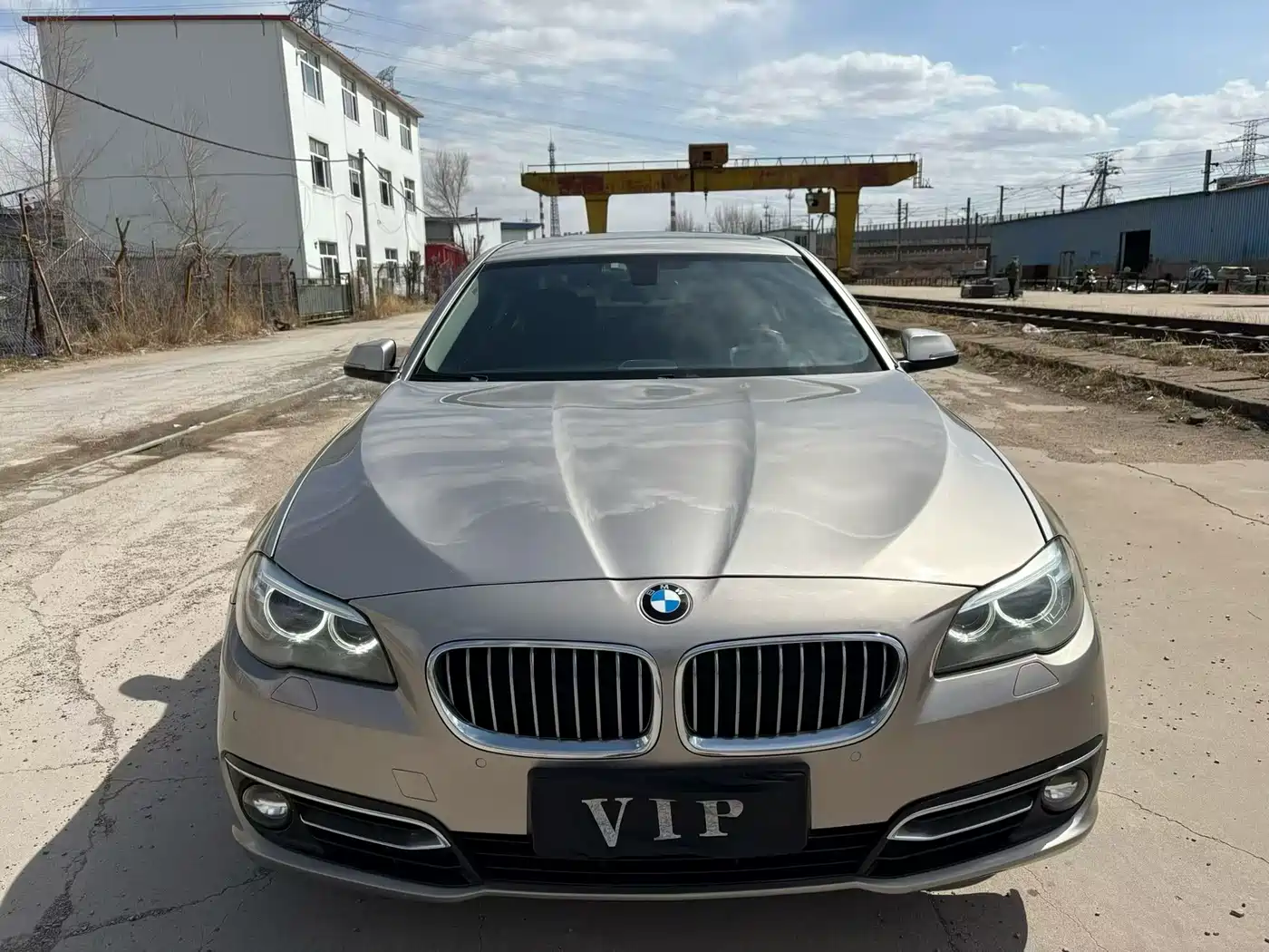 BMW 5 Series 2017 525Li Leading Edition фото 2